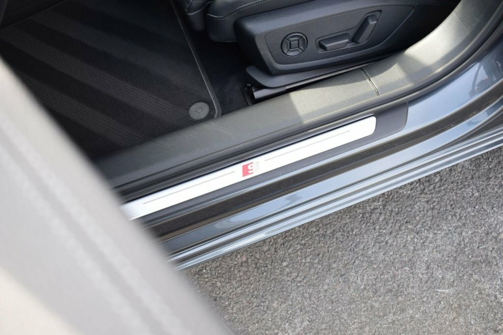 Audi A6 Avant Tdi S Line Black #32