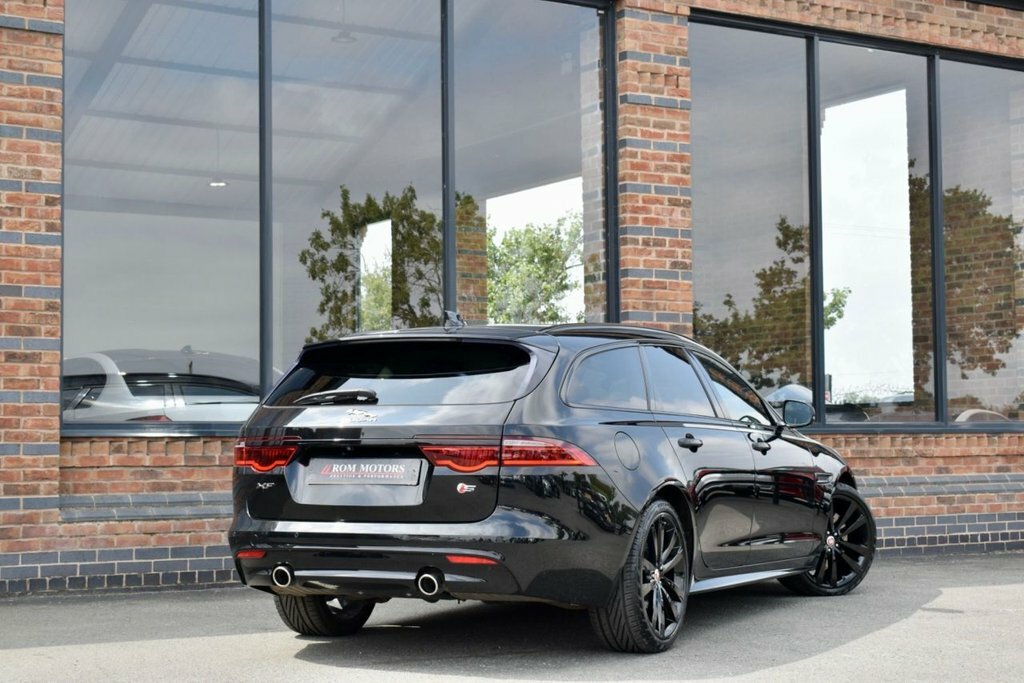 Jaguar XF 3L S Black #2