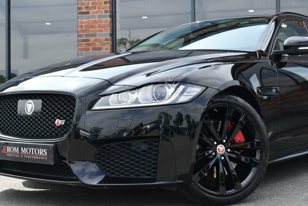 Jaguar XF D Prestige Black #35