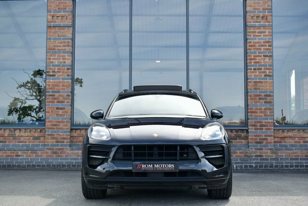 Porsche Macan 2.9L Gts LY70CHD Black #4