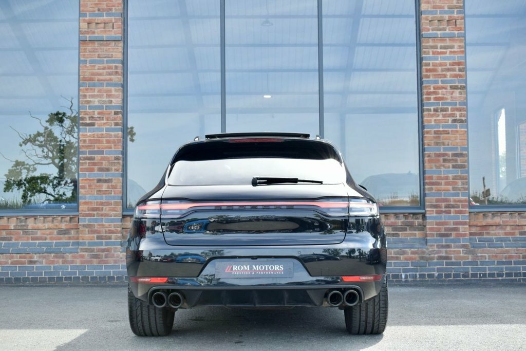 Porsche Macan 2.9L Gts LY70CHD Black #6