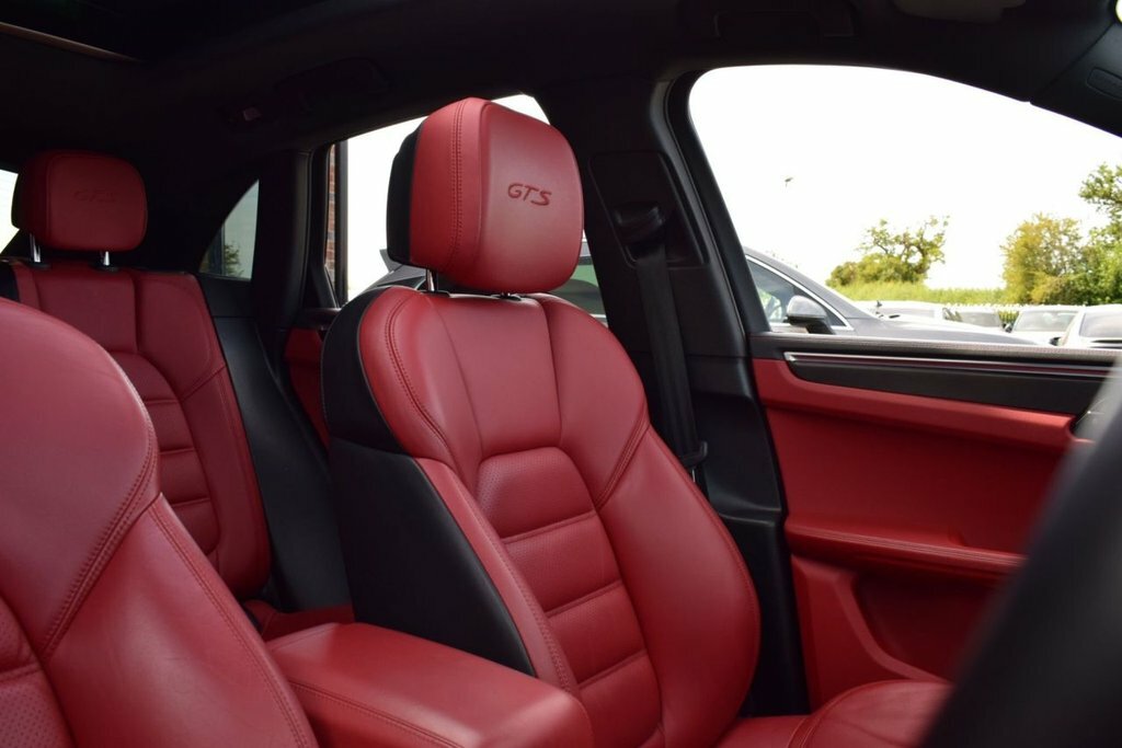 Porsche Macan 2.9L Gts LY70CHD Black #5