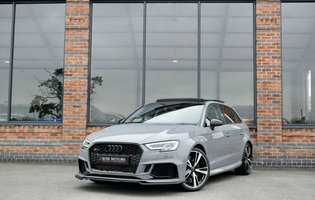 Audi RS3 2.5L Audi Sport Edition Grey