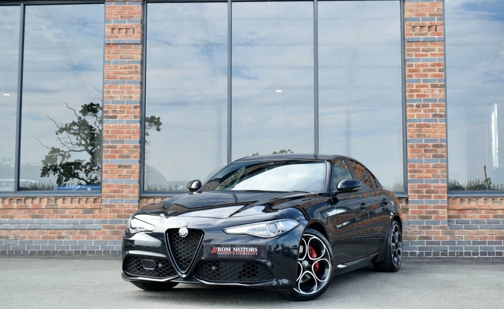 Alfa Romeo Giulia 2L Veloce Black