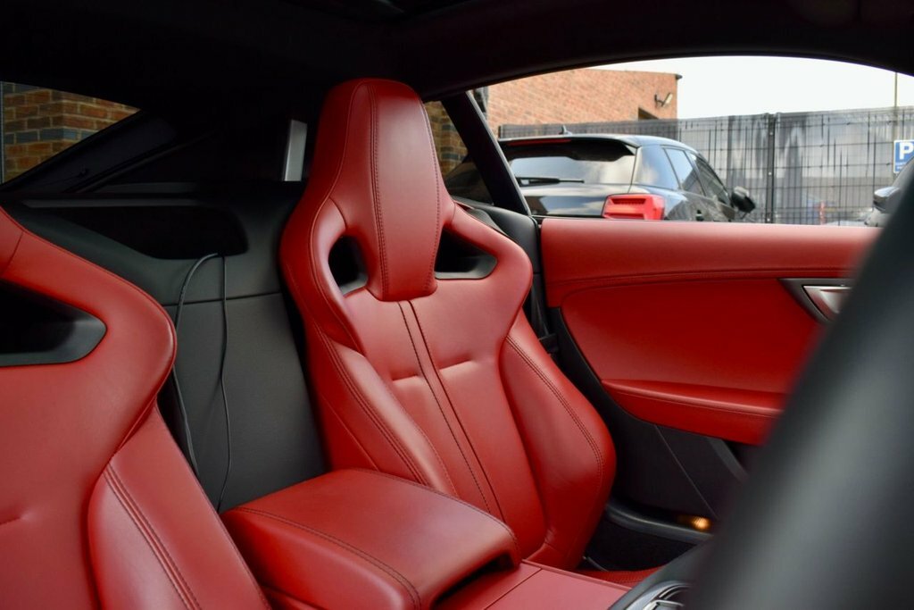 Jaguar F-Type 5L R White #3