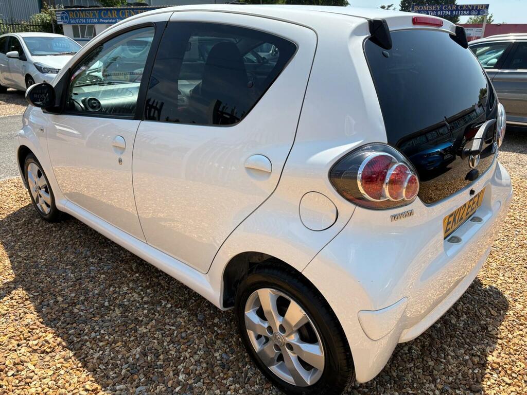 Toyota Aygo 1.0 Vvt-i Fire Euro 5 White #5