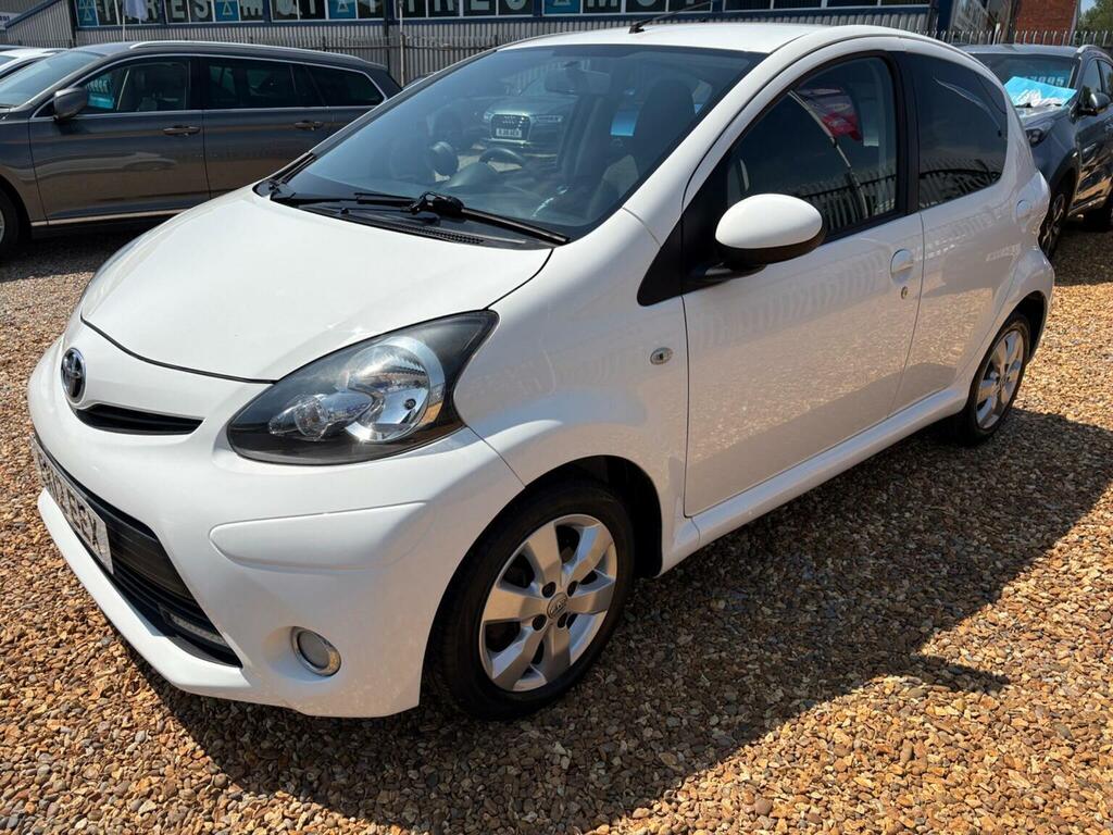 Toyota Aygo 1.0 Vvt-i Fire Euro 5 White #3