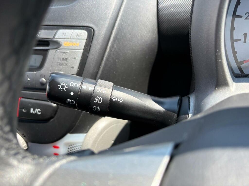 Toyota Aygo Vvt-i Go 67 White #39