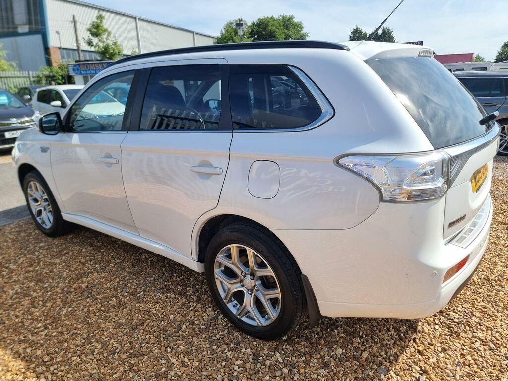 Mitsubishi Outlander 2.0H 12Kwh Gx4hs Cvt 4Wd Euro 5 Ss White #5