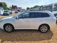 Mitsubishi Outlander 2.0H 12Kwh Gx4hs Suv Plug-in Hybrid Cvt White #44