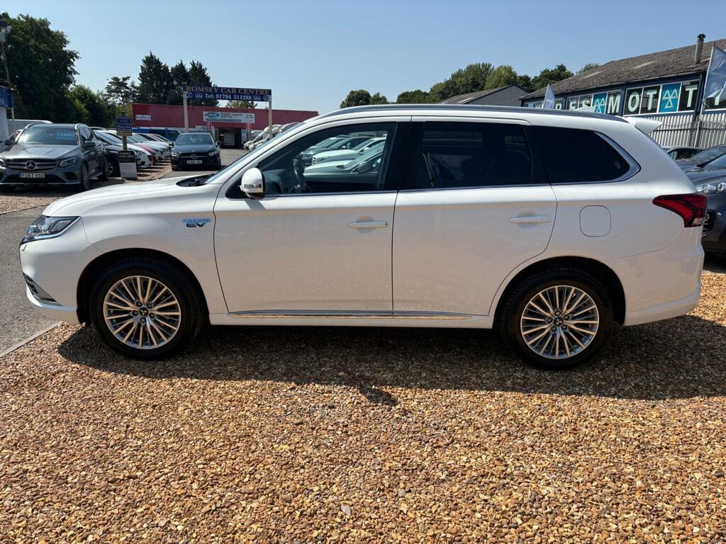 Mitsubishi Outlander 2.4H Twinmotor 13.8Kwh 4H Cvt 4Wd Euro 6 Ss White #4