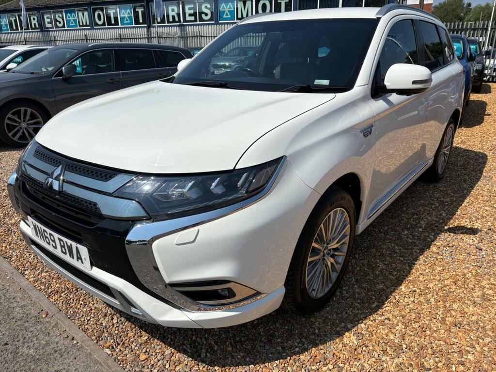 Mitsubishi Outlander 2.4H Twinmotor 13.8Kwh 4H Cvt 4Wd Euro 6 Ss White #3