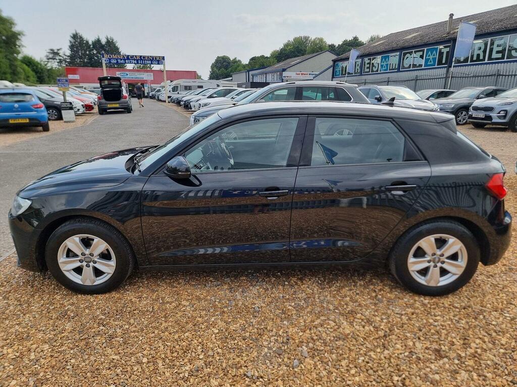 Audi A1 1.0 Tfsi 25 Technik Sportback Euro 6 Ss CP69CXG Black #4