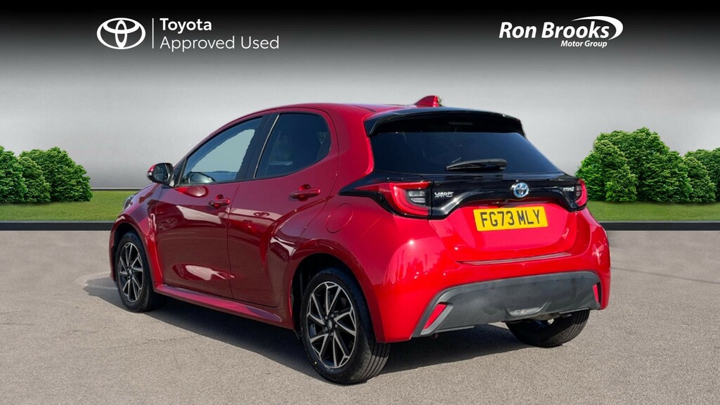 Toyota Yaris 1.5 Vvt-h Design E-cvt Eur FG73MLY Red #4