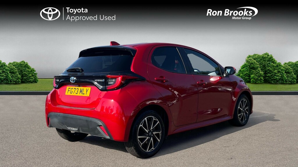Toyota Yaris 1.5 Vvt-h Design E-cvt Eur FG73MLY Red #2
