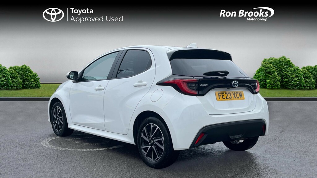 Toyota Yaris 1.5 Vvt-h Design E-cvt Eur FE23XCM White #4
