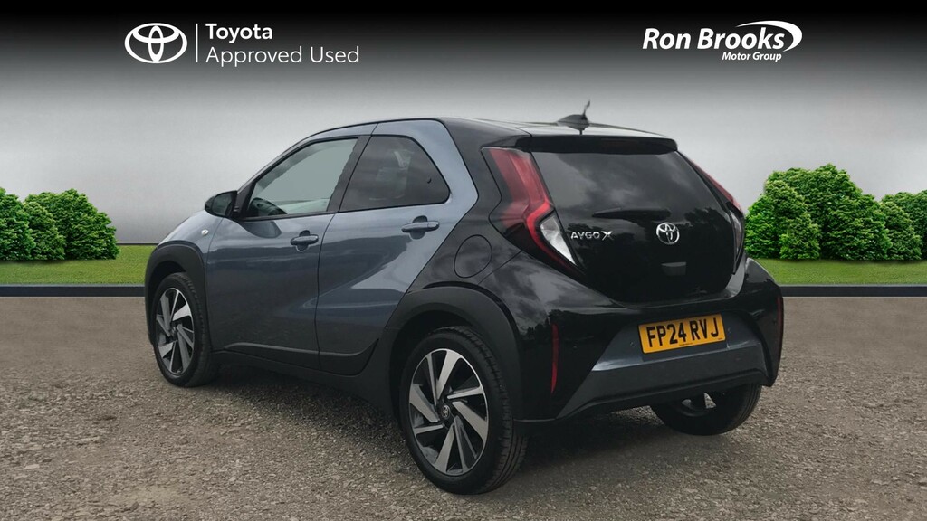 Toyota Aygo X 1.0 Vvt-i Edge X-shift Eur FM24YYB Red #4