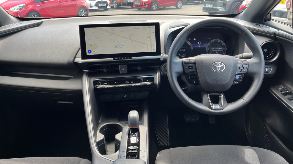 Toyota C-Hr 2.0 Vvt 13.6Kwh Design Cvt GY25UCL White #6