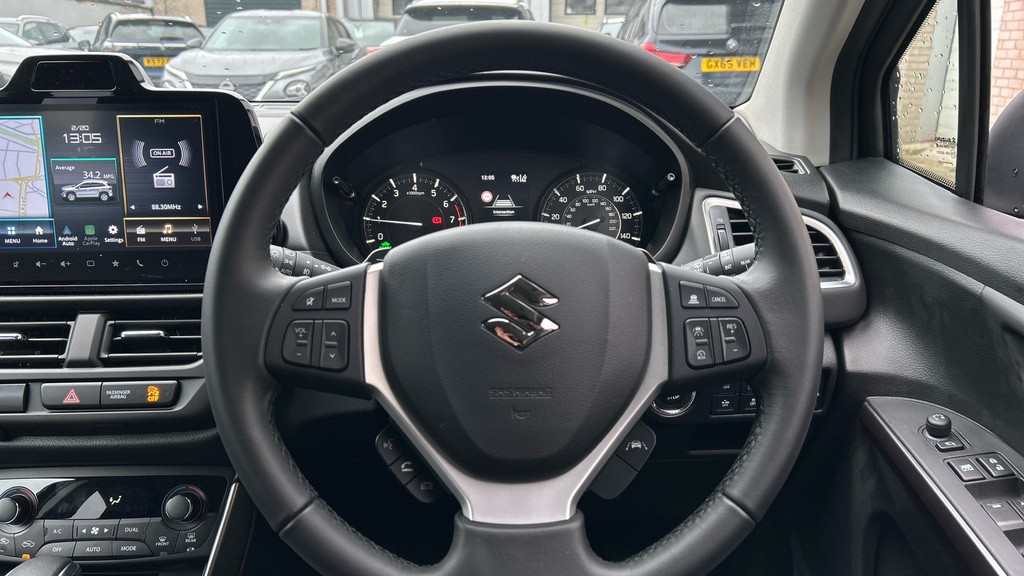 Suzuki S Cross 1.5H Motion Ags Euro Black #6