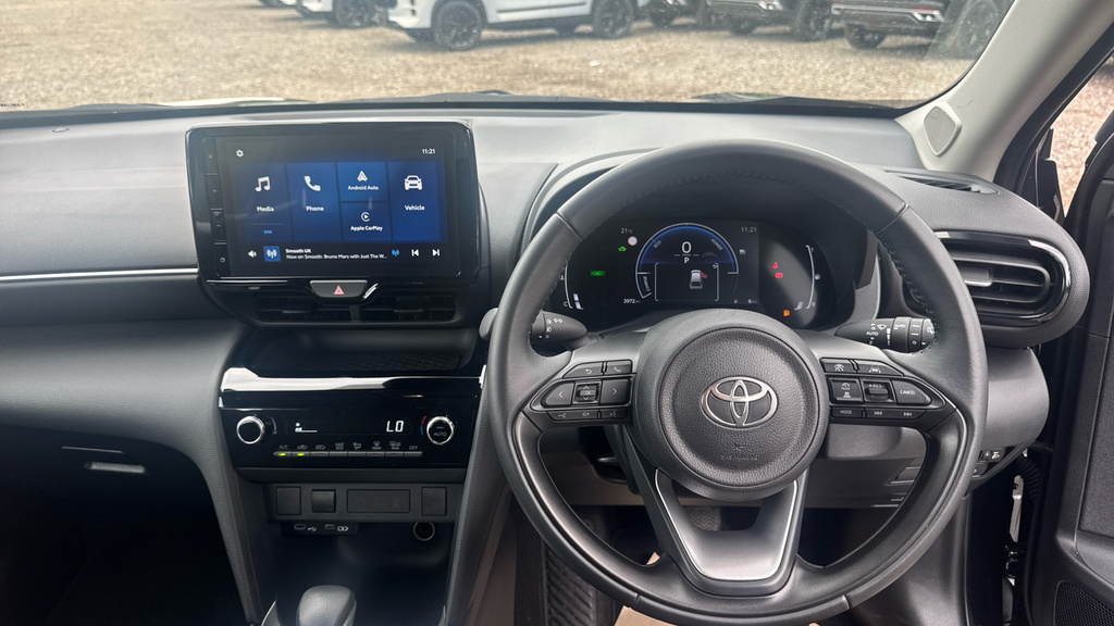 Toyota Yaris Cross 1.5 Vvt-h Icon E-cvt Euro YS74FGX Black #6