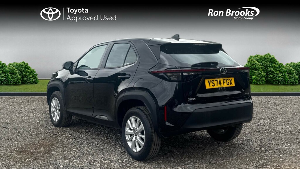 Toyota Yaris Cross 1.5 Vvt-h Icon E-cvt Euro YS74FGX Black #4
