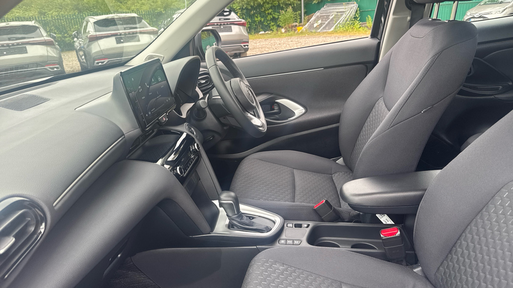 Toyota Yaris Cross 1.5 Vvt-h Icon E-cvt Euro YS74FGX Black #5