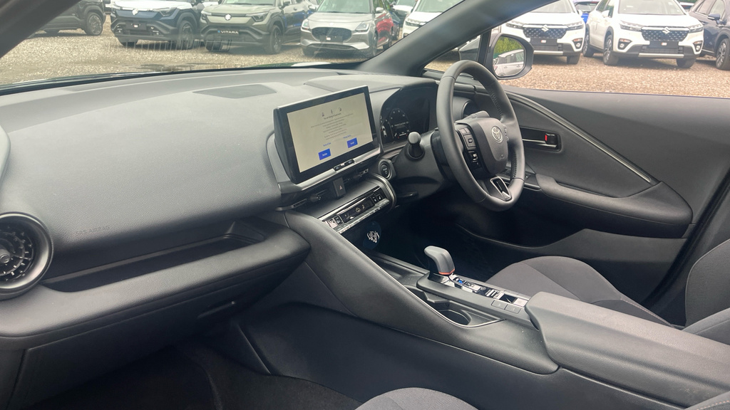 Toyota C-Hr 2.0 Vvt 13.6Kwh Design Cvt Silver #5