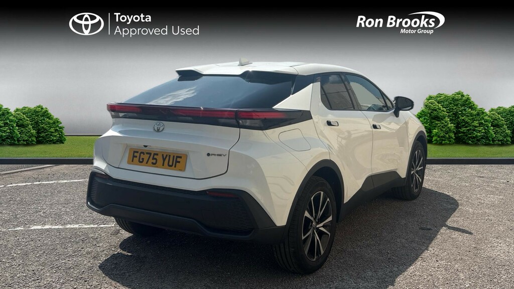 Toyota C-Hr 2.0 Vvt 13.6Kwh Design Cvt White #2