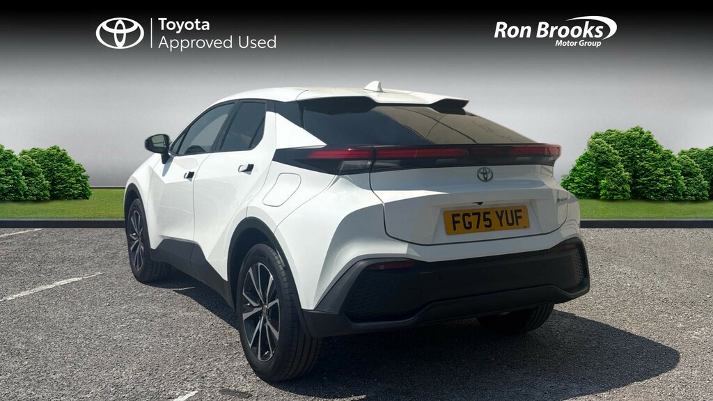 Toyota C-Hr 2.0 Vvt 13.6Kwh Design Cvt White #4