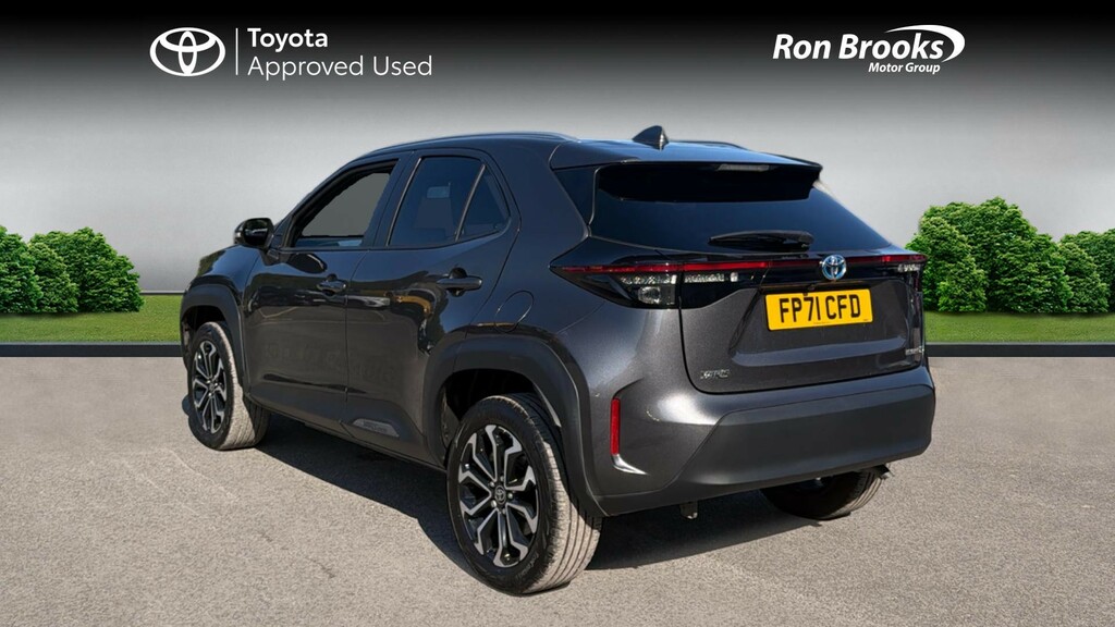 Toyota Yaris Cross 1.5 Vvt-h Design E-cvt Eur Grey #4