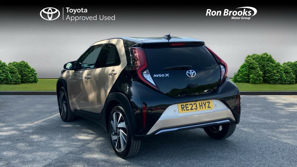 Toyota Aygo X 1.0 Vvt-i Exclusive Euro 6 RE23HYZ Beige #4