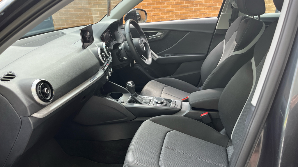 Audi Q2 1.5 Tfsi Cod 35 Sport S Tr Grey #5