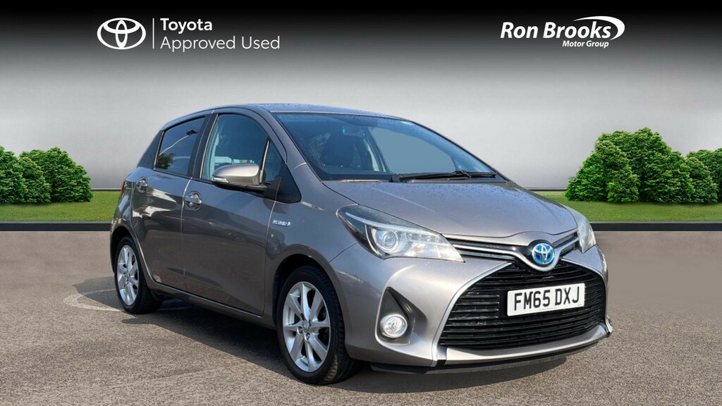 Toyota Yaris 1.5 Hybrid Icon 73 Bhp Red #1