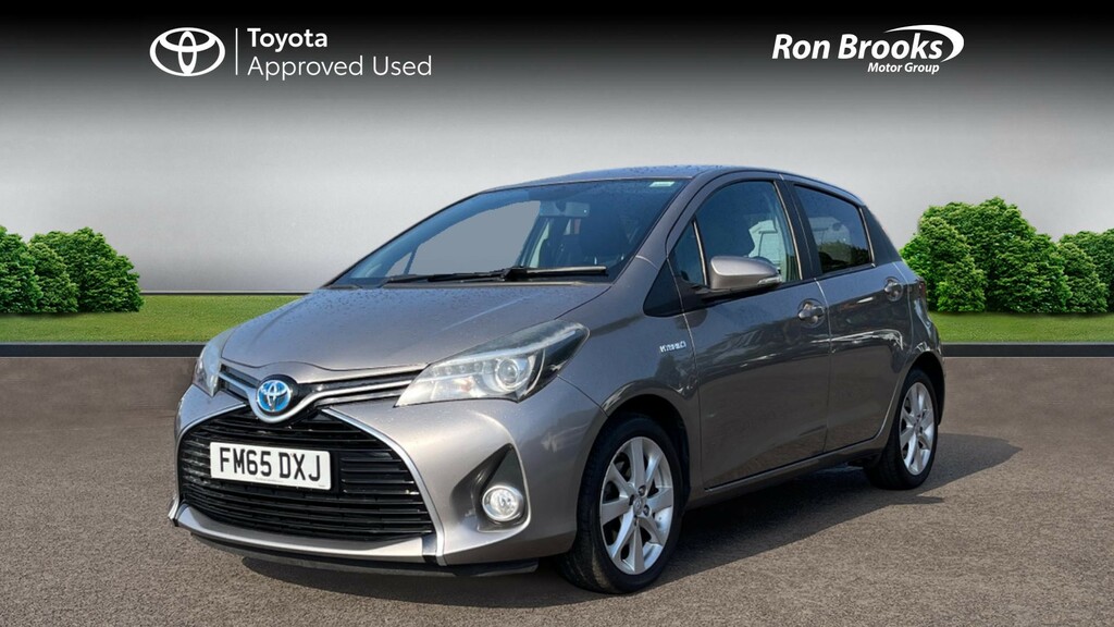 Toyota Yaris 1.5 Hybrid Icon 73 Bhp Red #3