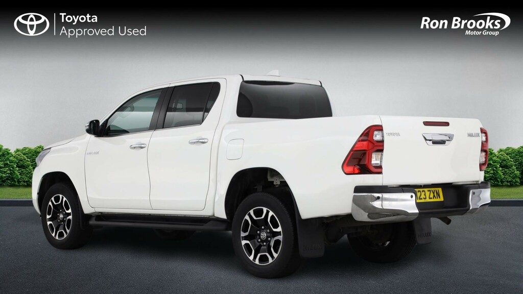 Toyota HILUX 2.8 D-4d Invincible 4 White #4