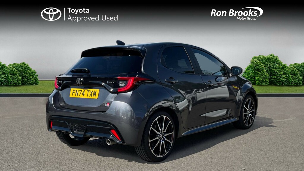 Toyota Yaris 1.5 Vvt-h Gr Sport E-cvt E Grey #2