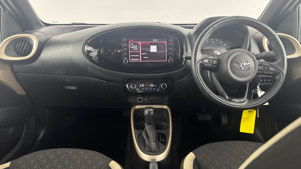 Toyota Aygo X 1.0 Vvt-i Edge X-shift Eur Beige #6