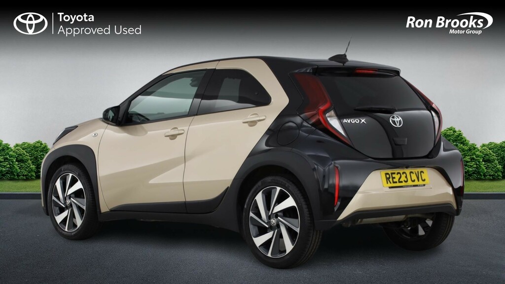 Toyota Aygo X 1.0 Vvt-i Edge X-shift Eur Beige #4