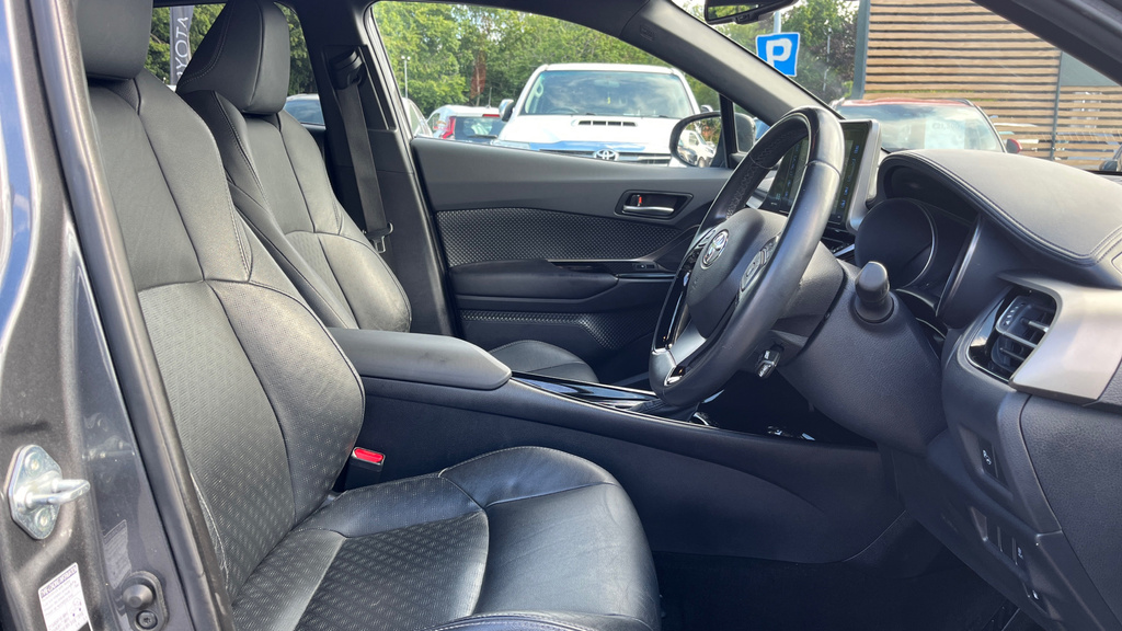 Toyota C-Hr 1.8 Hybrid Design Cvt Leather Silver #12
