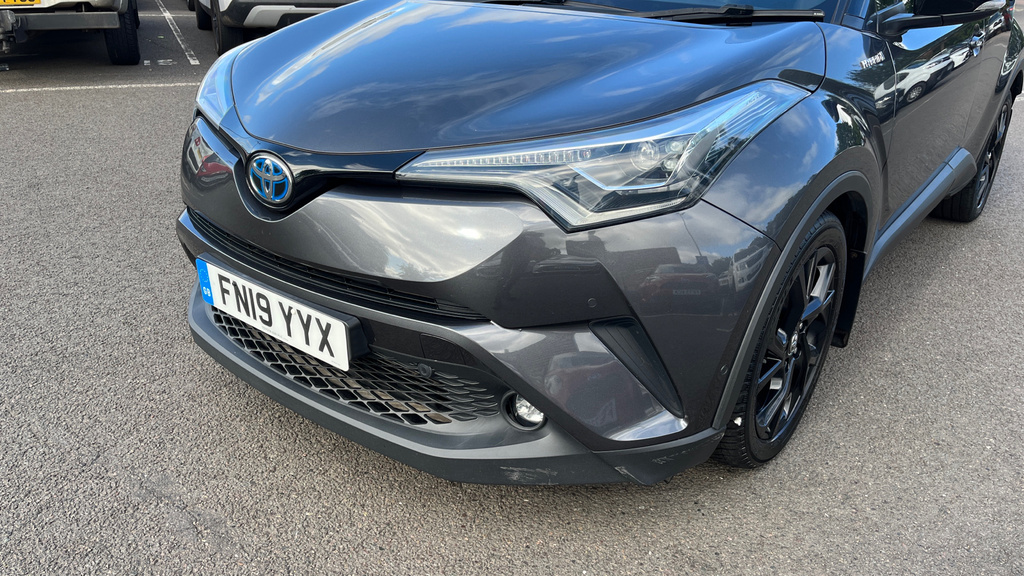 Toyota C-Hr 1.8 Hybrid Design Cvt Leather Silver #52