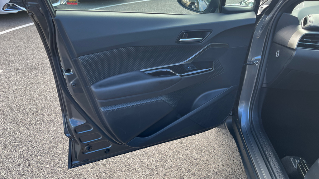 Toyota C-Hr 1.8 Hybrid Design Cvt Leather Silver #47