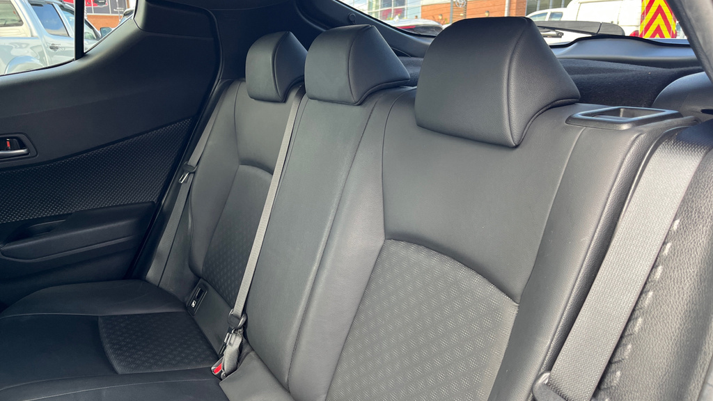 Toyota C-Hr 1.8 Hybrid Design Cvt Leather Silver #15