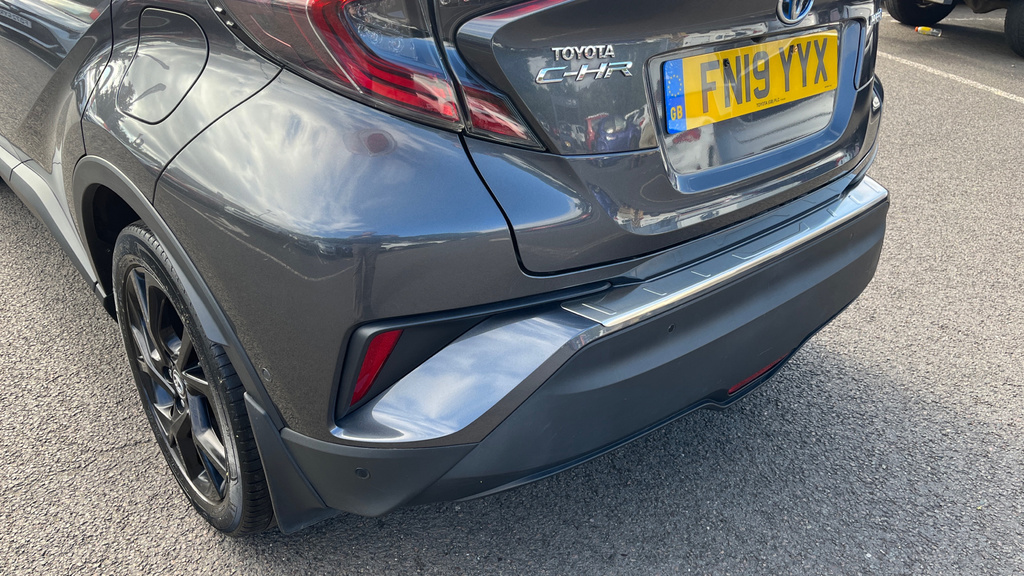 Toyota C-Hr 1.8 Hybrid Design Cvt Leather Silver #40