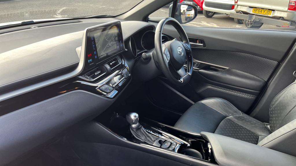 Toyota C-Hr 1.8 Hybrid Design Cvt Leather Silver #45