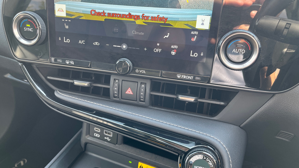 Lexus NX 350H 2.5 E-cvt Black #46