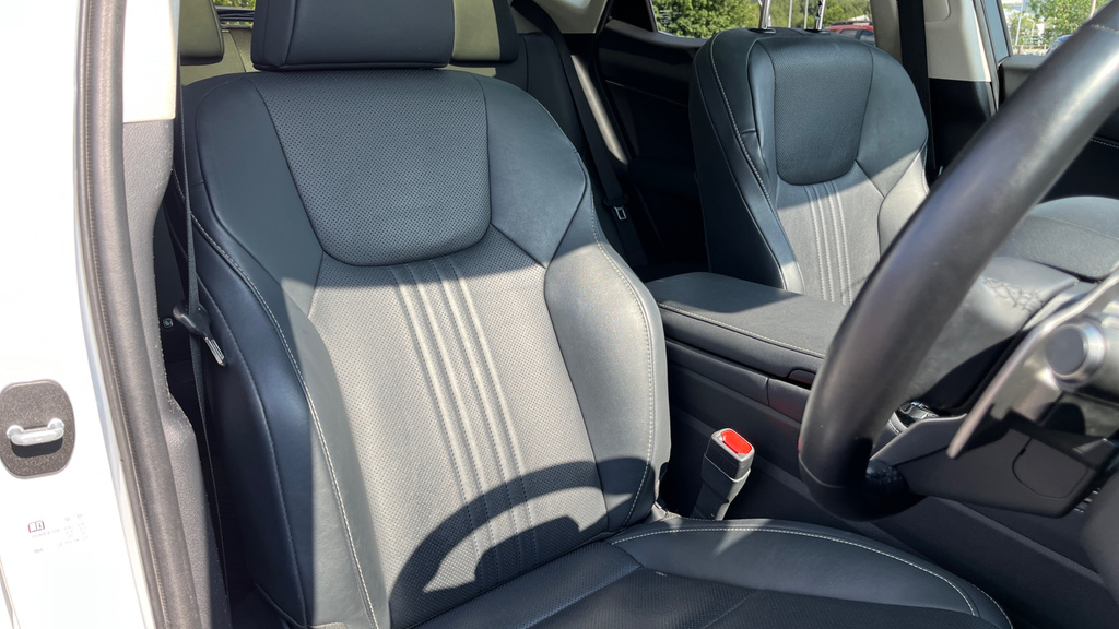 Lexus NX 350H 2.5 E-cvt Black #44