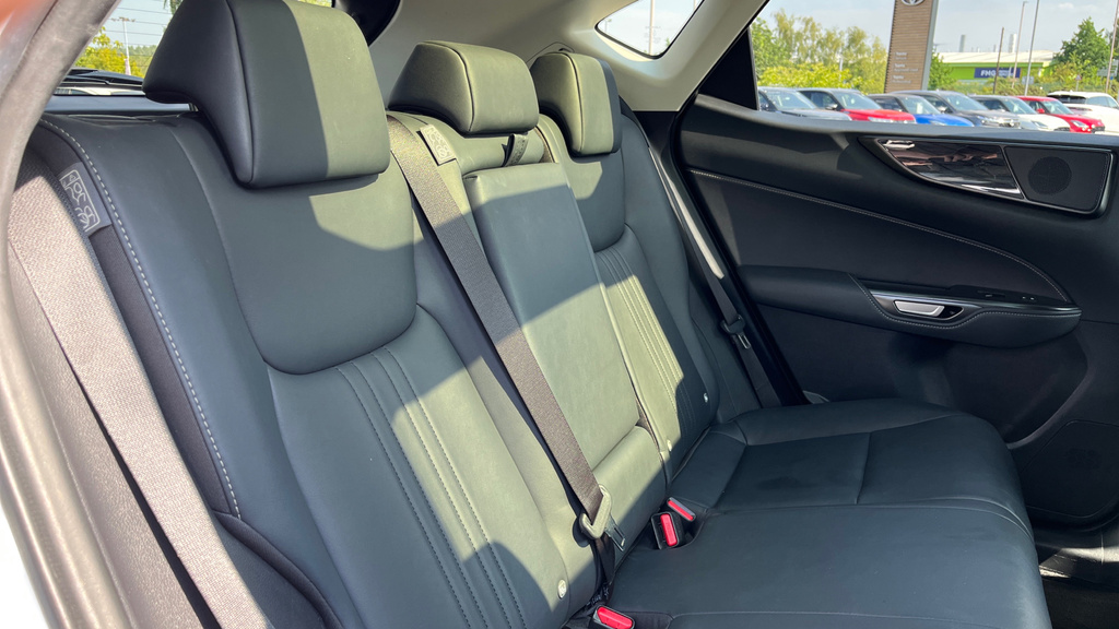 Lexus NX 350H 2.5 E-cvt Black #8