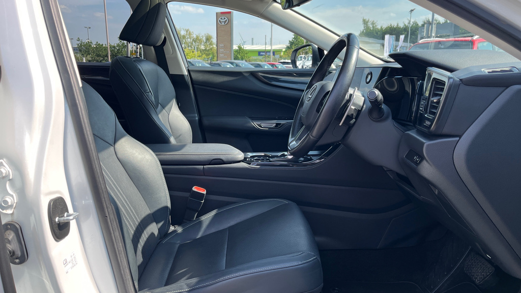 Lexus NX 350H 2.5 E-cvt Black #12