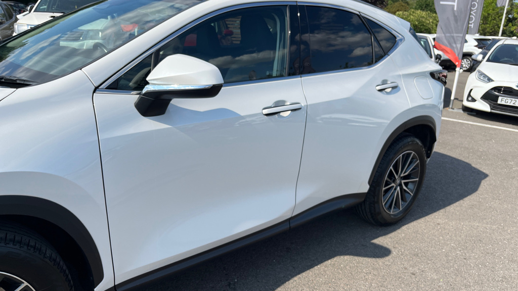 Lexus NX 350H 2.5 E-cvt Black #62
