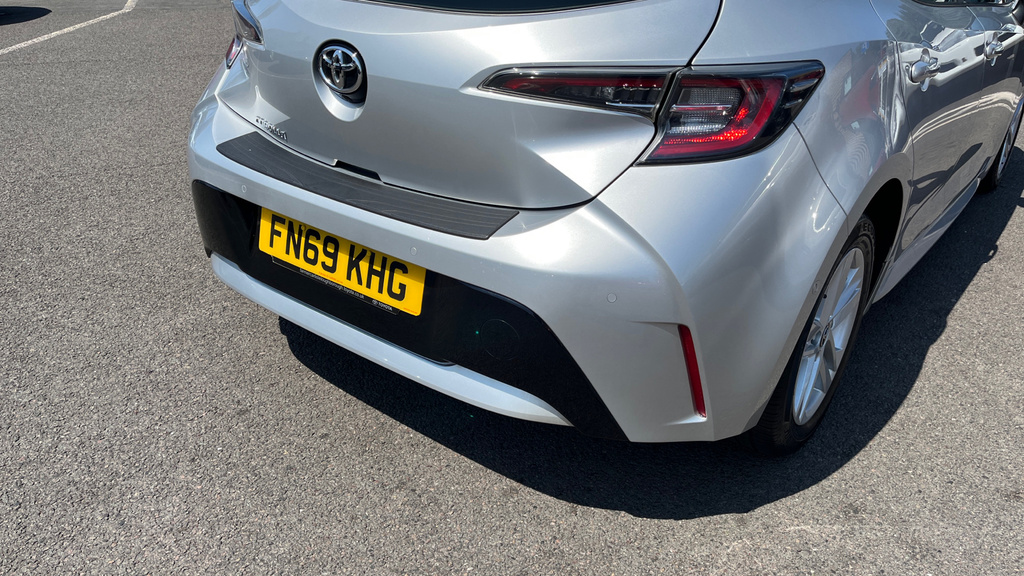 Toyota Corolla Design White #33